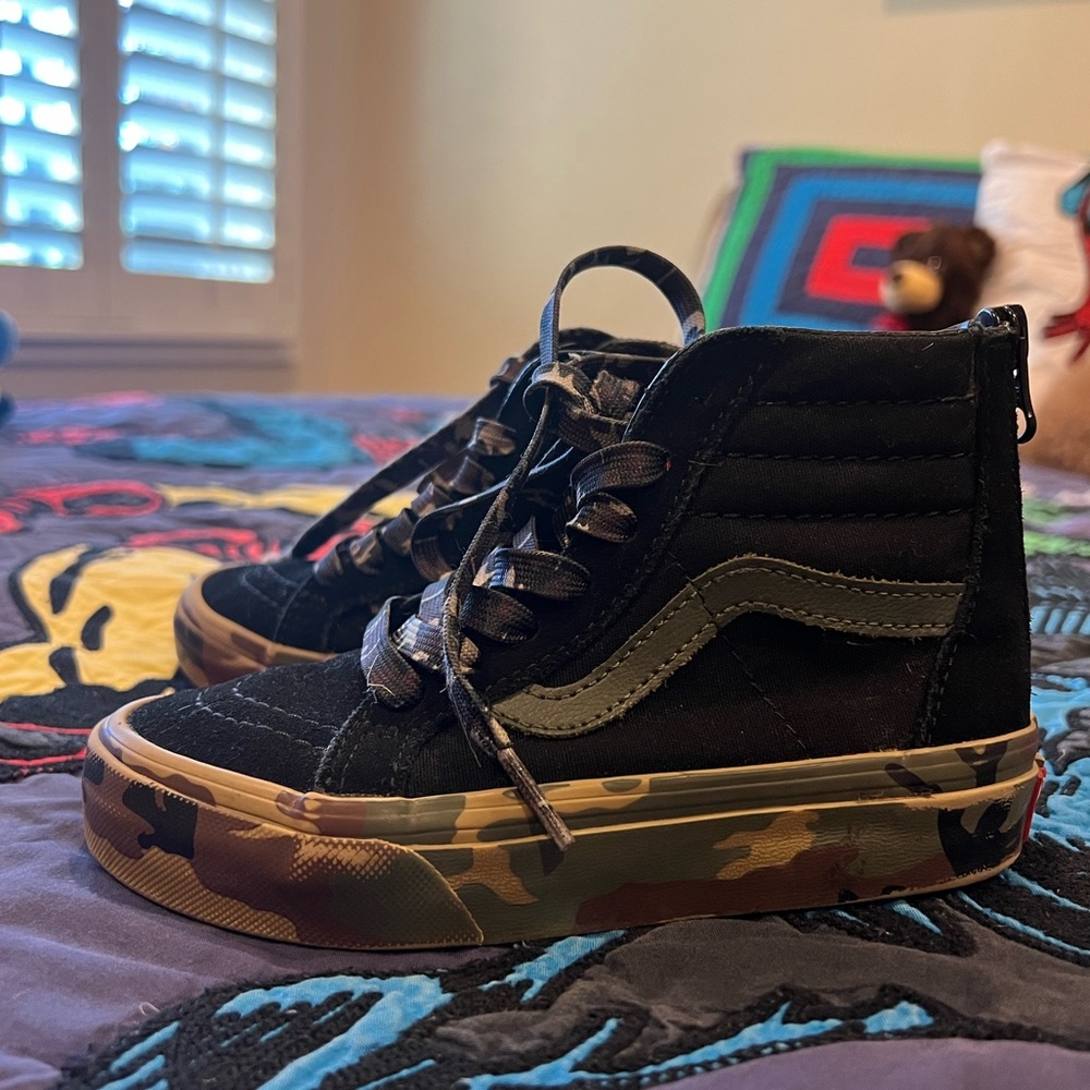Black Suede Camo Collection Vans Little Kid 11.5